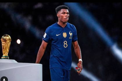 Aurélien Tchouaméni es uno de los candidatos a reemplazar a Mbappé, compañero de él también en Real Madrid, como capitán de la selección de Francia.