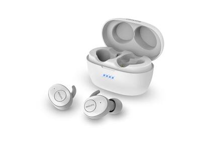 Auriculares inalámbricos. Los Philips True Wireless SHB2505 son ideales para los adolescentes de la casa porque ofrecen total libertad de movimiento, gracias a Bluetooth, así como gran autonomía. Además, incluye tres pares de almohadillas y control remoto. ($10.199)