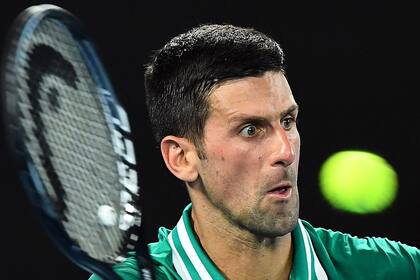 El número 1 del mundo, Novak Djokovic, superó a Alexander Zverev y se clasificó por novena vez a las semifinales del Australian Open, donde ya ganó ocho títulos.