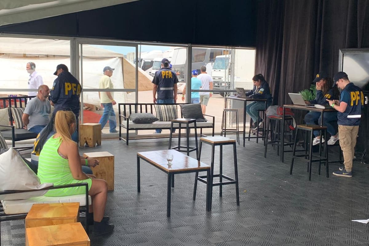 Automovilismo: detienen a dos personas acusadas de obligar a prostituirse a promotores del Turismo Nacional