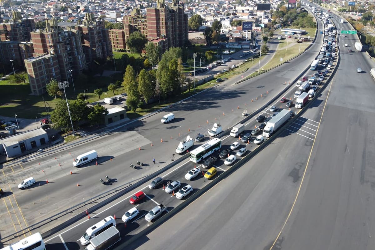 Autopista Buenos Aires La Plata alturo Dock Sud