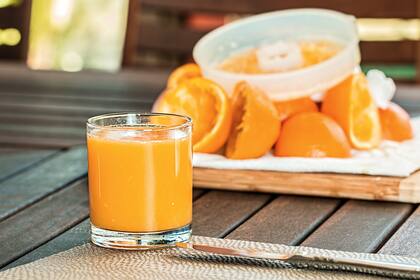 Autoridades sanitarias recomiendan revisar las frutas antes de su consumo