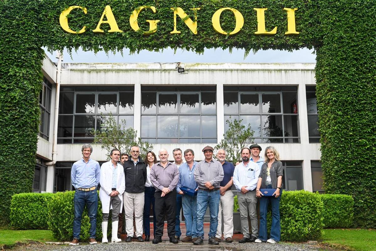 Autoridades y referentes de Cagnoli
