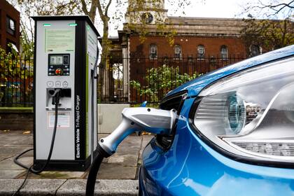 Las ventas de autos eléctricos subieron 11% en Europa este año
