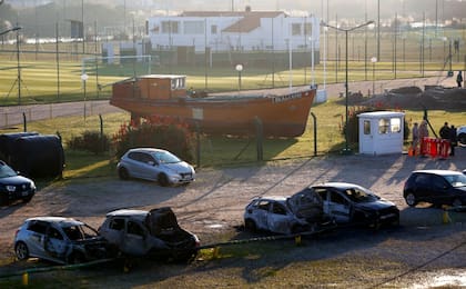 Autos quemados de jugadores de Aldosivi