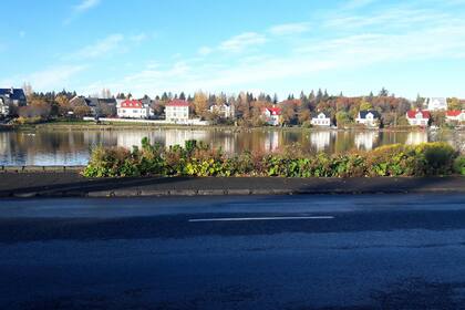 Autos sin llaves, vida tranquila y auroras boreales en Islandia