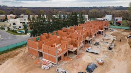 Avance de obra de Altos de la Cañada, uno de los emprendimientos de Grupo Coria