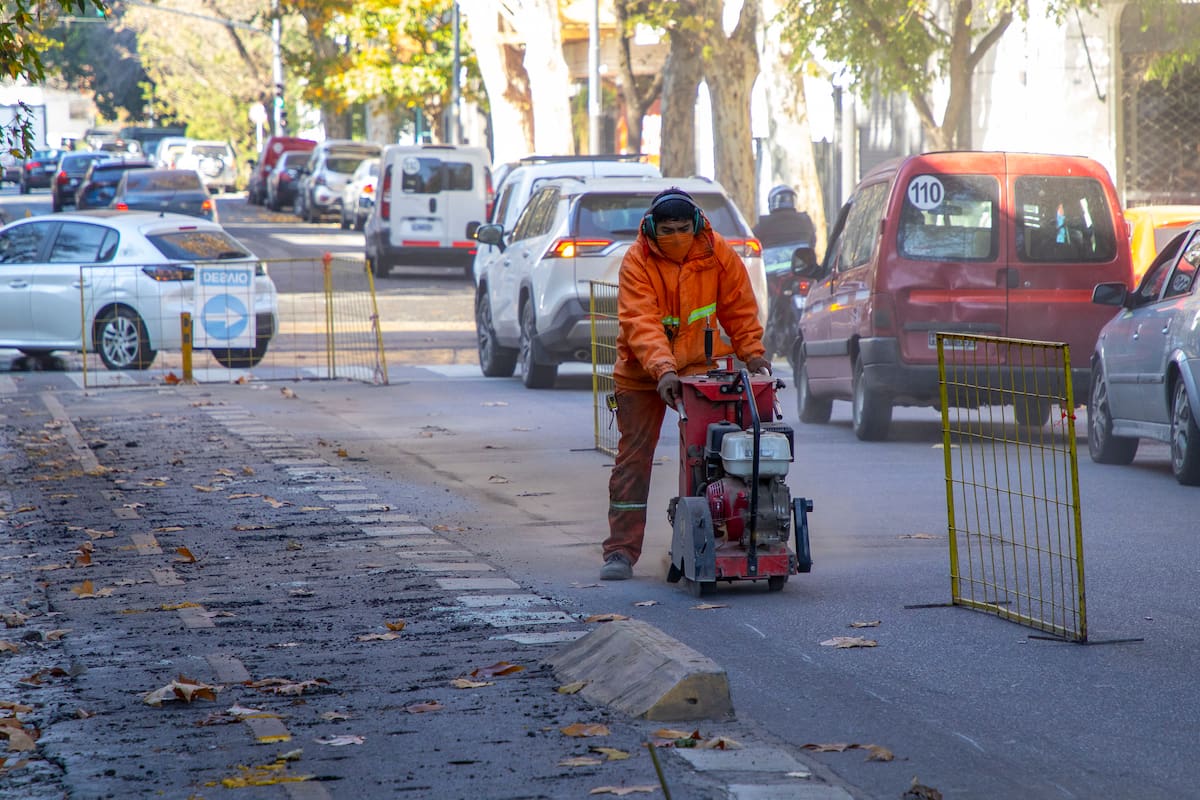 Avanzan los trabajos de ensanchamiento de la ciclovía sobre la calle Gorriti