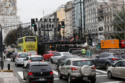 Avenida 9 de julio. Buenos Aires, sitiada por los cortes para los Juegos Olímpicos de la Juventud