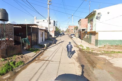 Avenida Central y Paso de la Patria, en villa La Cárcova, donde se mató el delincuente rodeado por la policía.