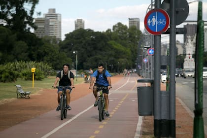 Cada vez más porteños optan por moverse en bicicleta