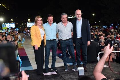 Ávila, Sánchez, Alfaro y Larreta cerraron la campaña de Juntos por el Cambio en Tucumán en el Parque 9 de Julio