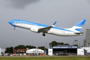 Aviones de Aerolineas Argentinas en el aeroparque de Buenos Aires