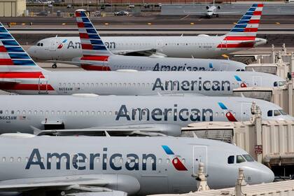 Qué dijo American Airlines tras la denuncia de una mujer que aseguró haber sido abusada en un vuelo