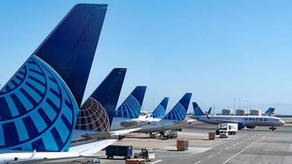 United Airlines prevé una disminución en vuelos regionales y rutas domésticas