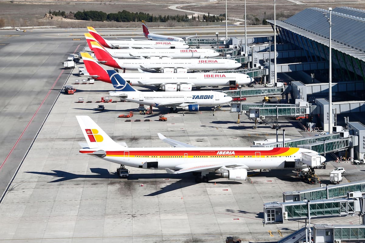 Aviones estacionados en el aeropuerto de Madrid.