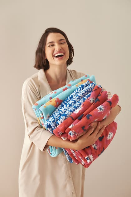Avon vende mucho más que cosméticos: en su catálogo ahora también hay artículos para el hogar.