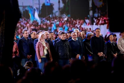 Axel Kicillof celebró la victoria de Fuerza Patria y criticó al gobierno oficialista
