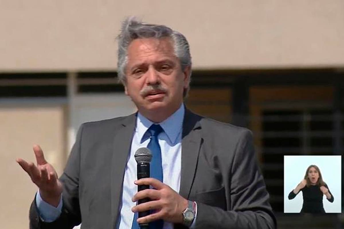 Axel Kicillof criticó al gobierno de Mauricio Macri por el "ajuste impagable" de los créditos UVA