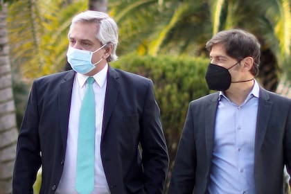 Axel Kicillof deberá definirse cuando, por ejemplo, se exprese a favor o en contra de los límites a la reelección de los intendentes que defienden en La Cámpora y rechaza el Presidente