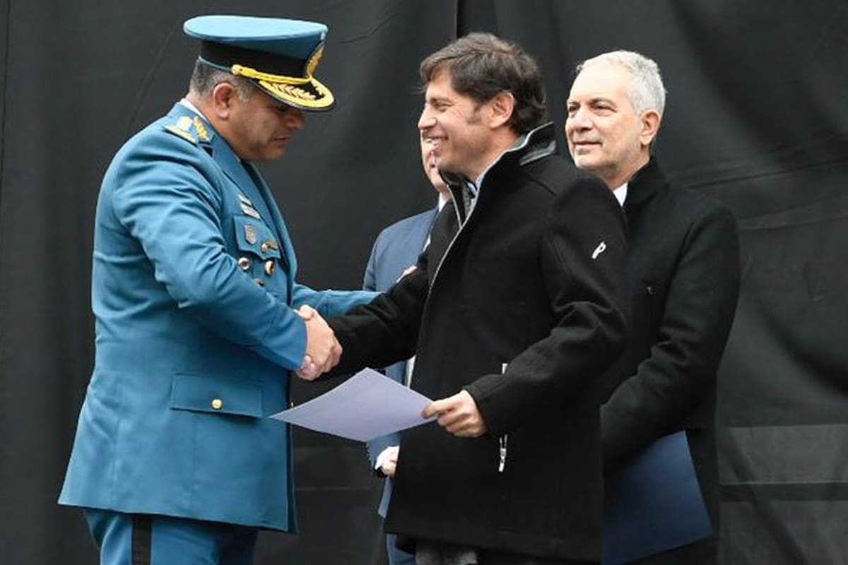 Axel Kicillof, durante la jura de los nuevos miembros del Servicio Penitenciario Bonaerense, acto del que debió irse sin dar su discurso por los insultos y los silbidos de los presentes