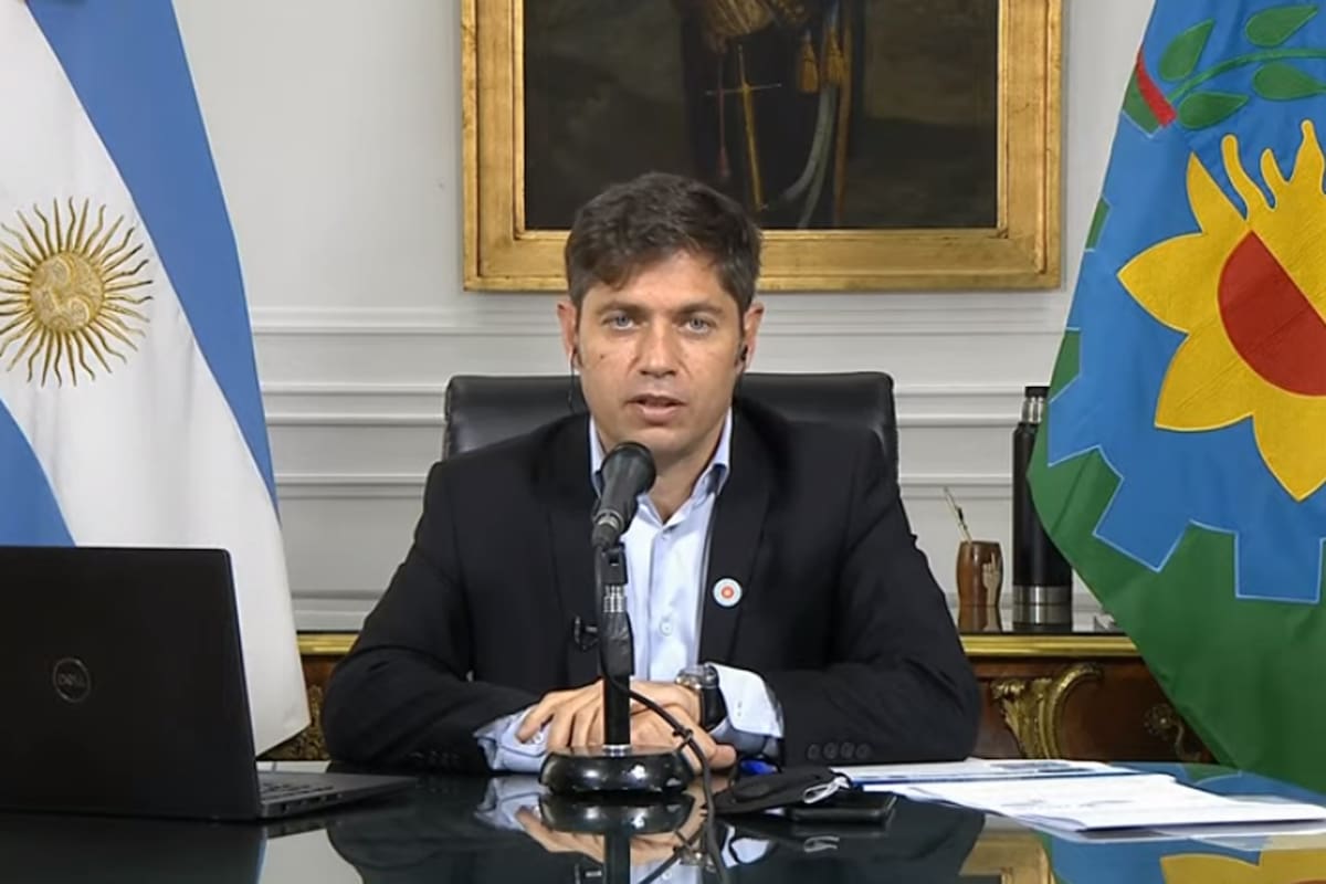 Axel Kicillof durante los anuncios de Alberto fernández