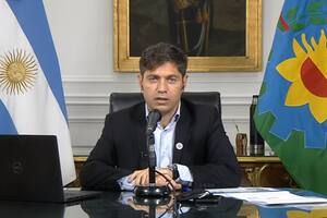 Axel Kicillof durante los anuncios de Alberto fernández