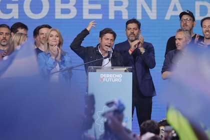 Axel Kicillof en el búnker de UxP