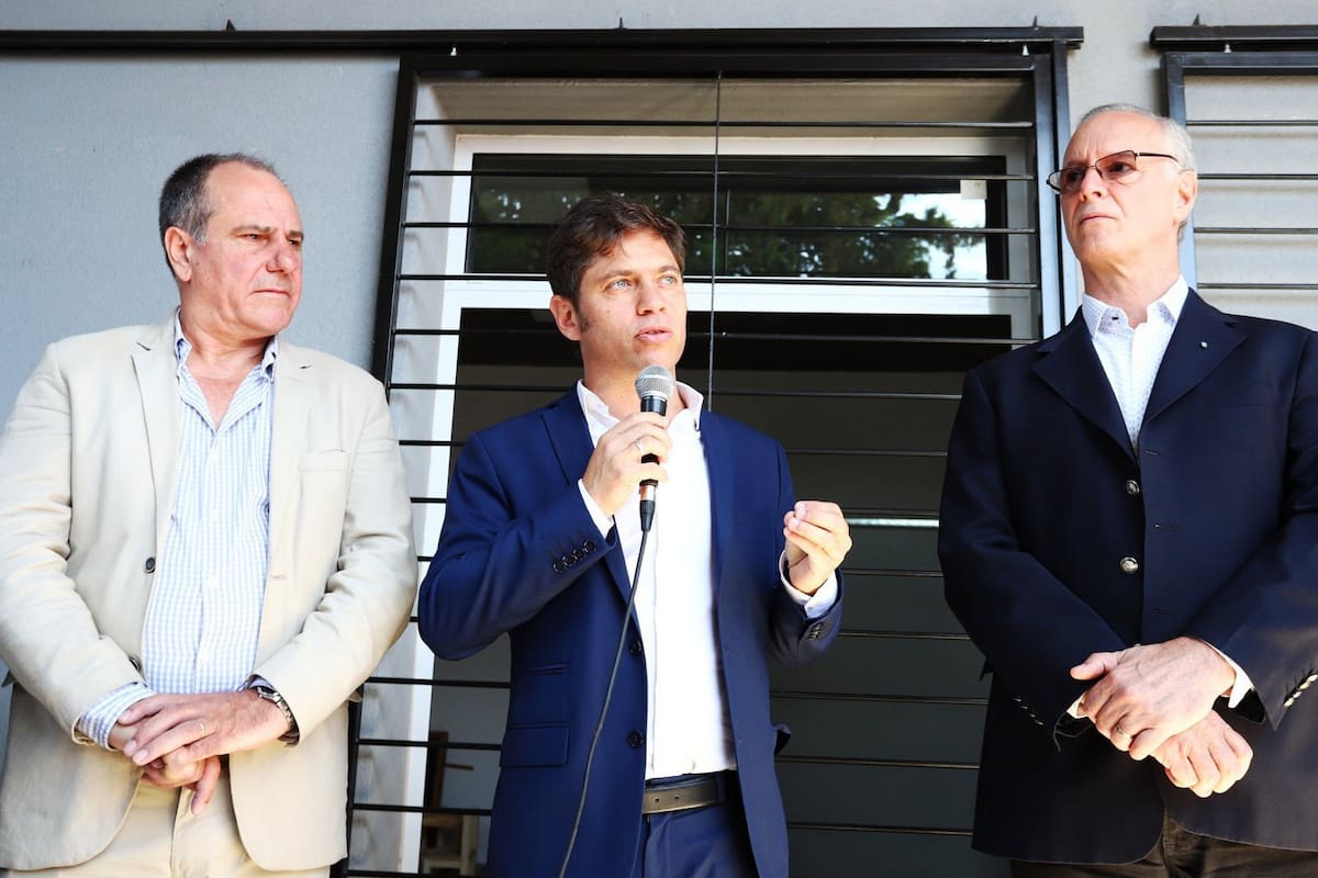 Axel Kicillof, en un acto en Brandsen anteayer; este fin de semana seguirá el tema de la deuda de cerca