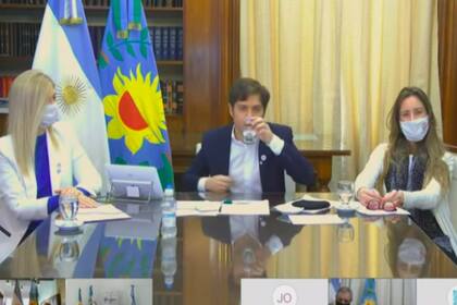 Axel Kicillof estuvo en contacto con estudiantes de la provincia de Buenos Aires: habló de las "bonaerensas" y protagonizó varios bloopers
