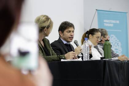 Axel Kicillof estuvo hoy en Cañuelas y en Lobos, donde visitó el Museo de Juan Domingo Perón