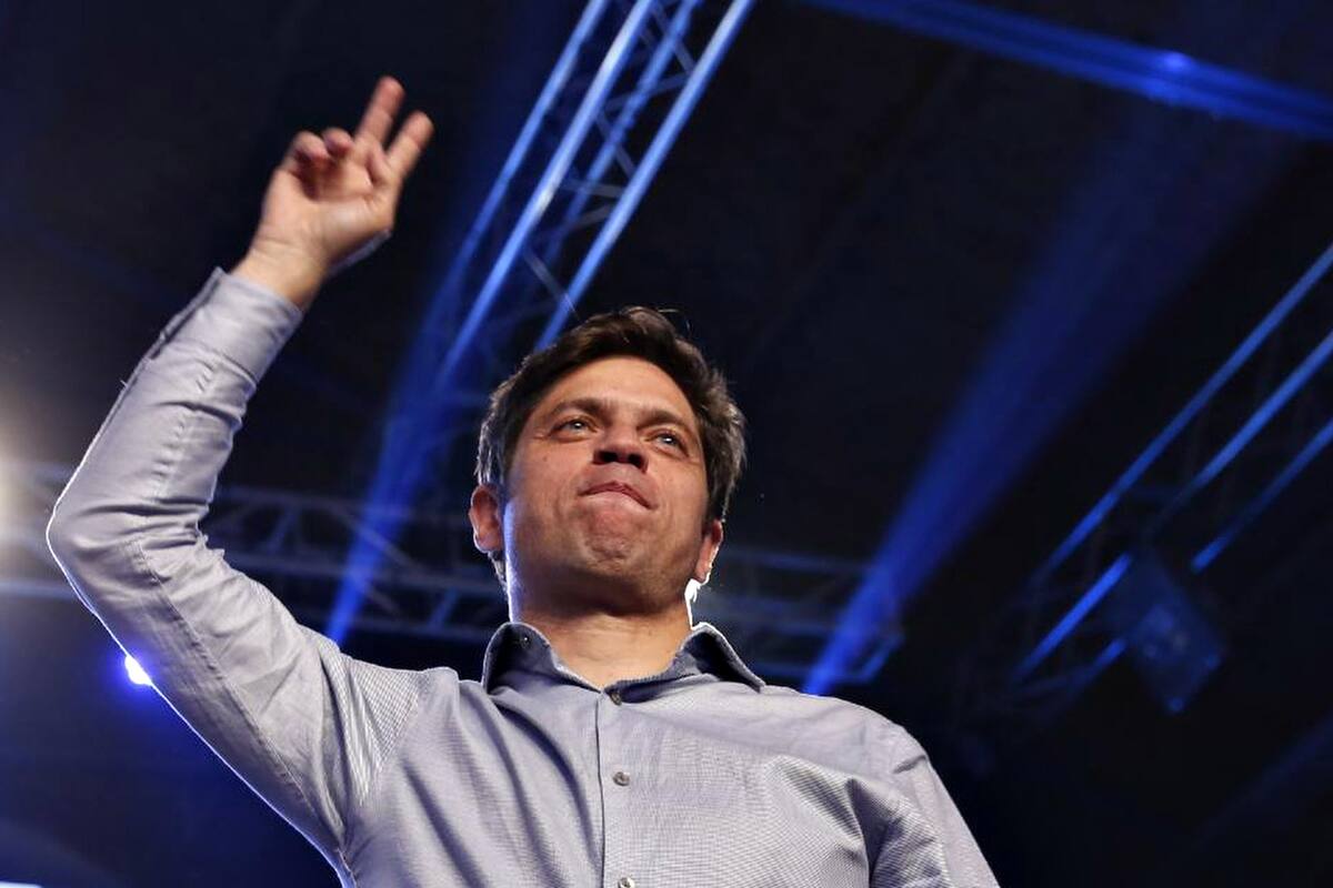 Axel Kicillof festeja en el bunker del Frente de Todos