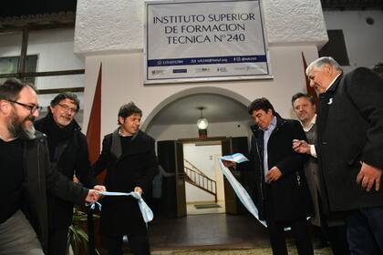 Axel Kicillof inauguró un instituto de formación en La Matanza junto al intendente Fernando Espinoza y el ministro de Educación bonaerense, Alberto Sileoni