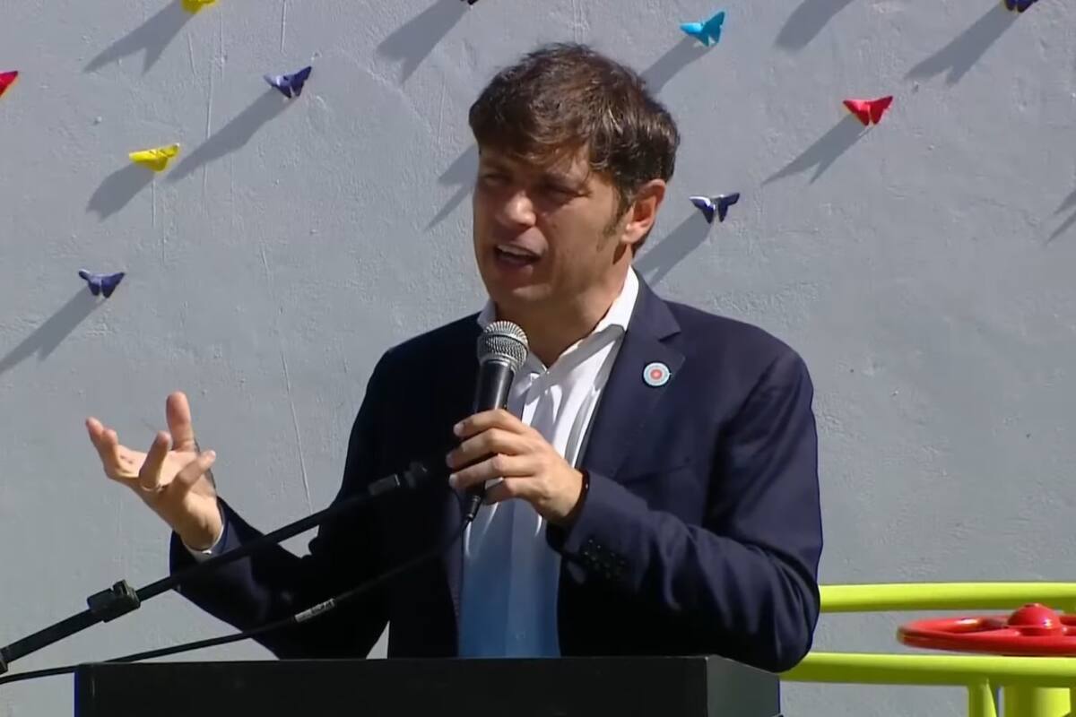 Axel Kicillof inauguró un jardín de infantes en Berisso