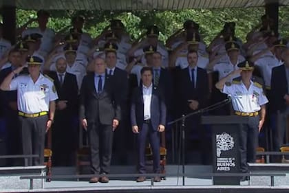 Axel Kicillof junto a Sergio Bernie en un acto en la escuela de policía Juan Vucetich
