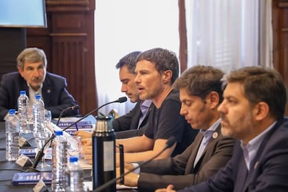 Axel Kicillof lidera la oposición al acuerdo comercial impulsado por Javier Milei