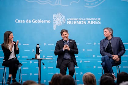 Axel Kicillof, Máximo Kirchner y Fernanda Raverta
