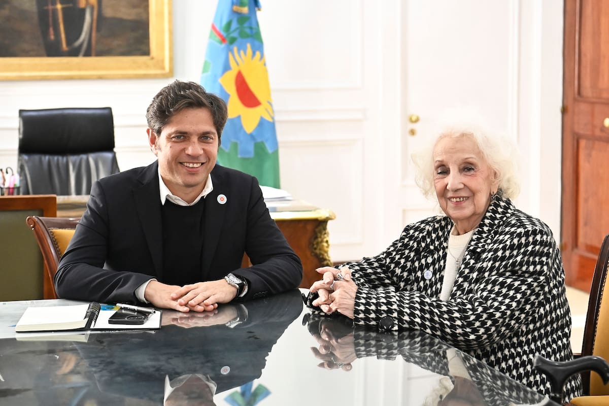 Axel Kicillof recibió a Estela de Carlotto en la gobernación de la provincia de Buenos Aires