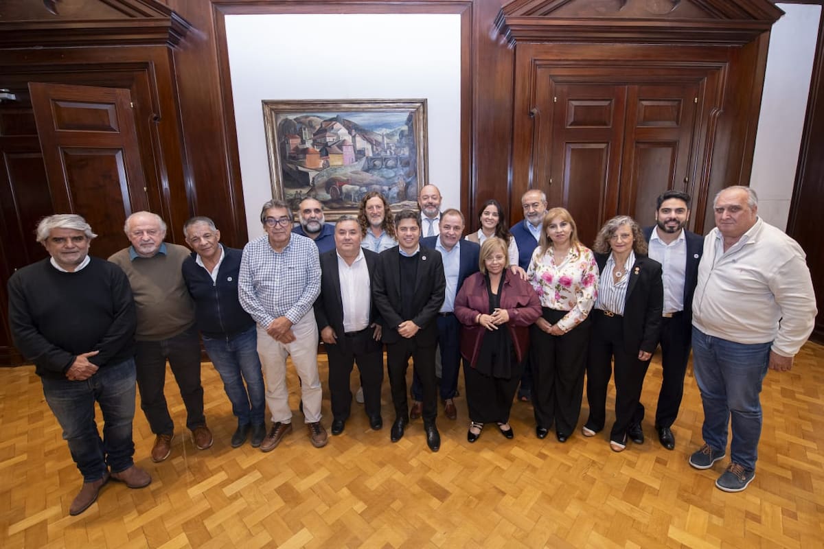 Axel Kicillof recibió a sindicalistas y a funcionarios del área laboral de provincias gestionadas por el PJ