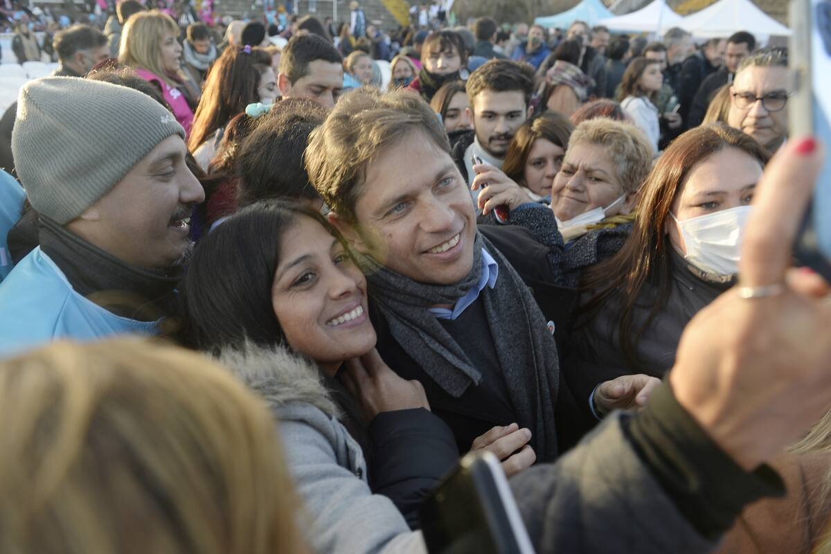 Axel Kicillof respaldo a Mayra mendoza