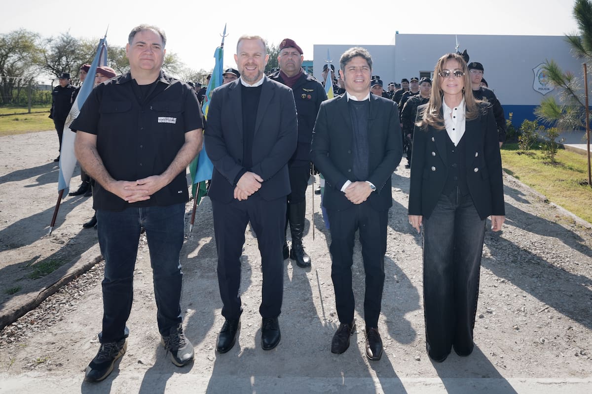 Axel Kicillof se mostró junto a Javier Alonso desde Ezeiza y culpó a Javier Milei por el ajuste en seguridad