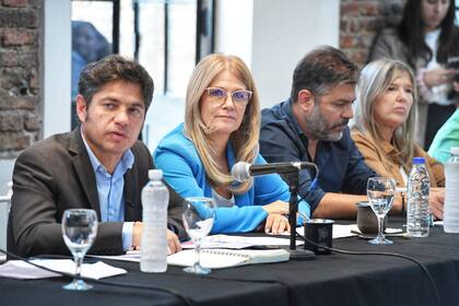 Axel Kicillof, Verónica Magario, Carlos Bianco y Cristina Álvarez Rodríguez en Chascomús