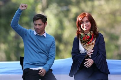 Axel Kicillof y Cristina Kirchner durante un acto en La Plata