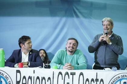 Axel Kicillof y Máximo Kirchner, en un acto de la CGT
