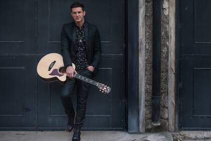 Axel, orgulloso de su octavo disco, Ser