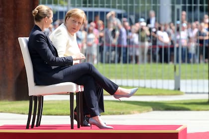 Ayer, el cuerpo de Merkel tembló visiblemente durante un acto