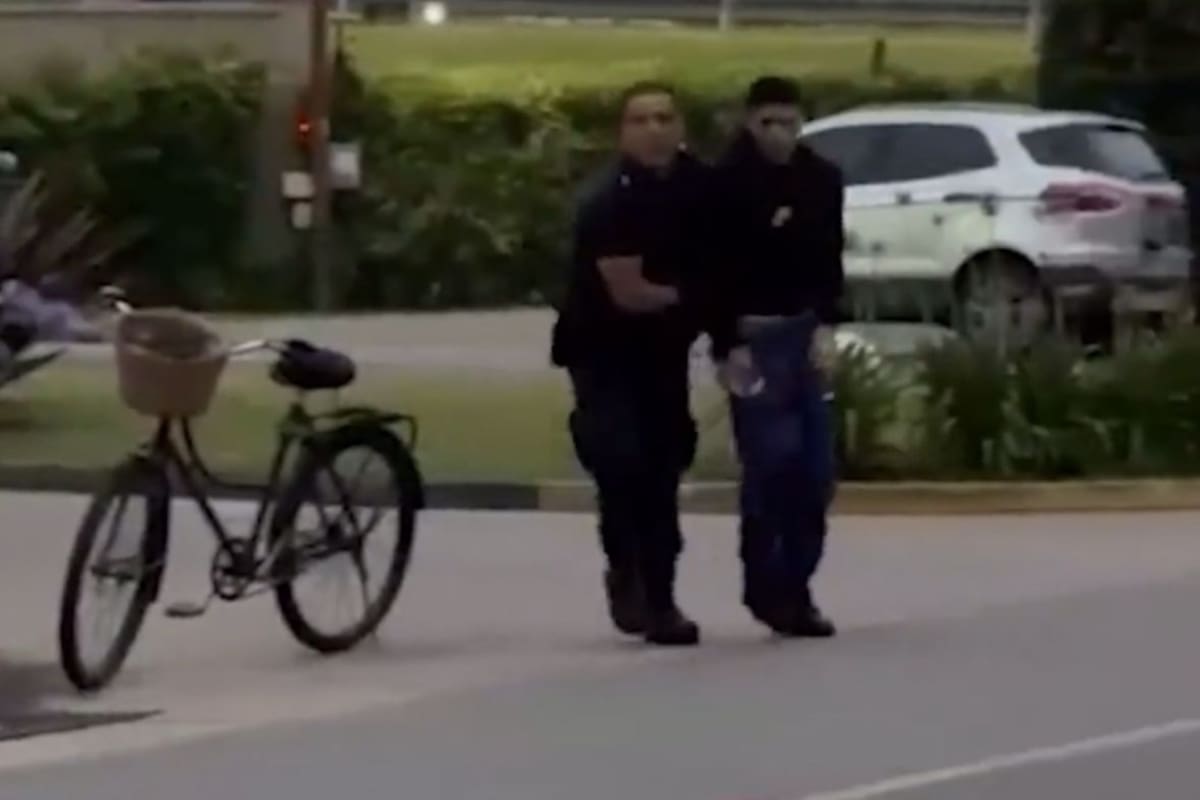 Ayer, en el ingreso al country, se vivieron momentos de tensión