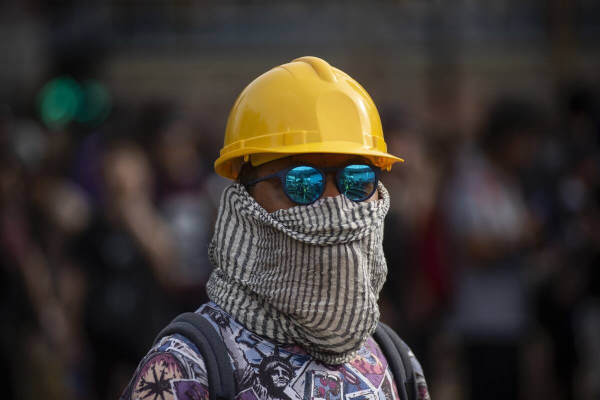 Ayer, en otra protesta, 11 personas fueron detenidas y 24 resultaron heridas