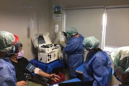 Ayer se realizó, exitosamente, la primera extracción de plasma a un paciente recuperado de Covid-19