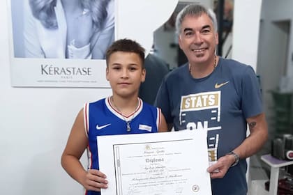 Ayrton tiene 13 años y sueña con ser boxeador. Gentileza: R2820.COM